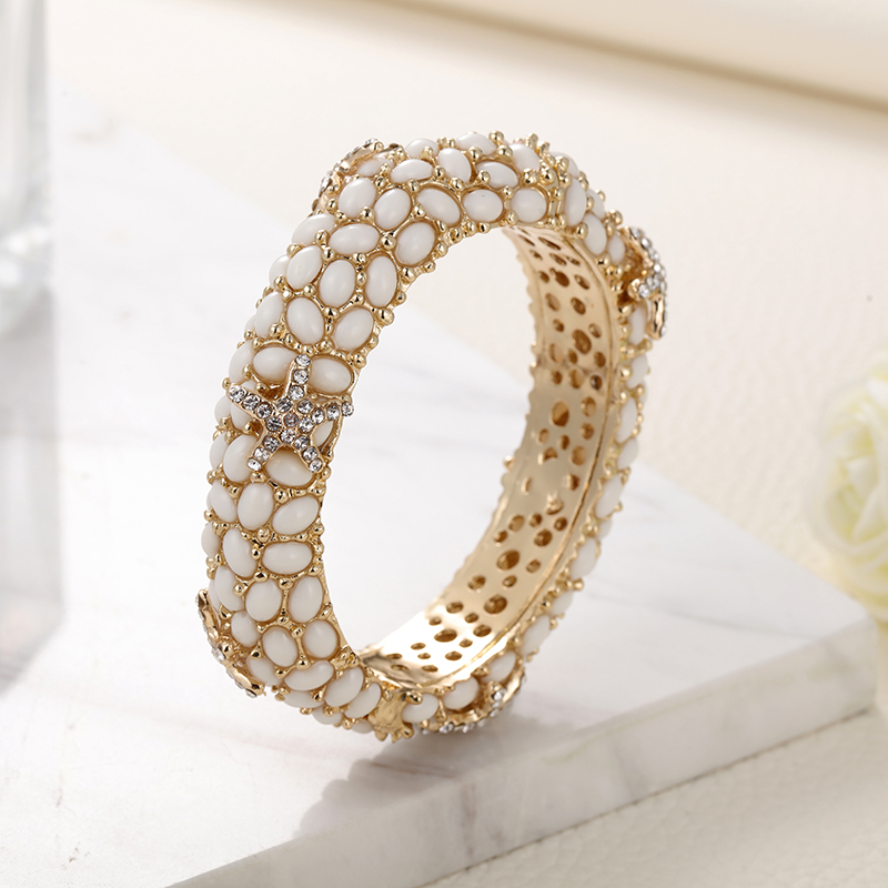 Sally's Paradise Christmas gif - огляд і ціна Paradise Jewelry & Watches Llc Miami Photos