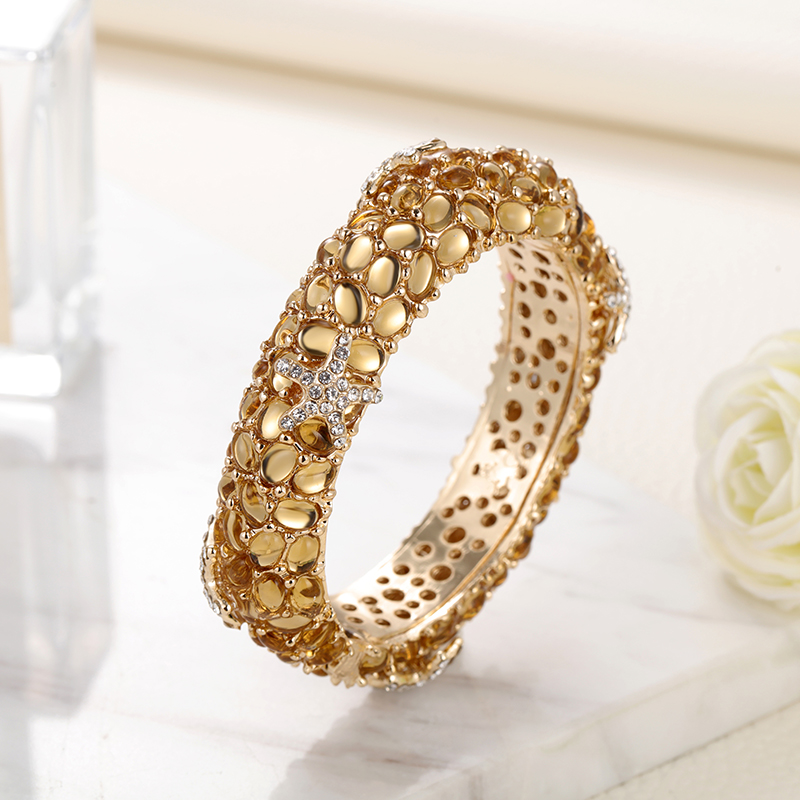 Sally's Paradise Christmas gif - огляд і ціна Paradise Jewelry & Watches Llc Miami Photos