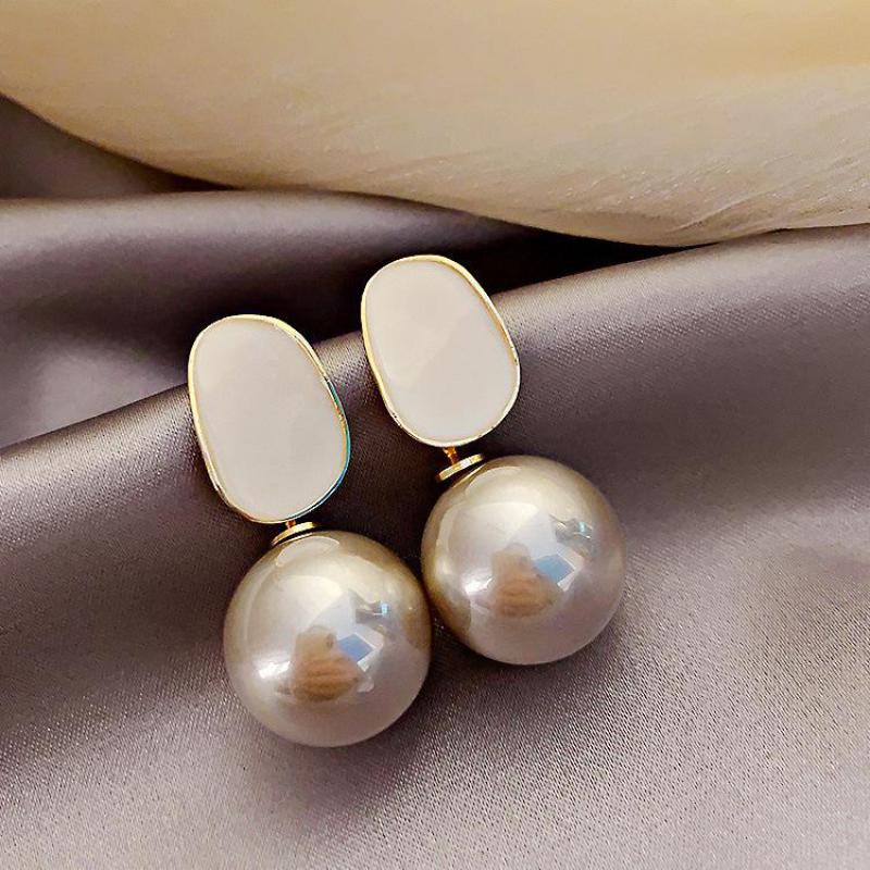 Big Brand High Class Noble Pea - огляд і ціна Pearl Stud Earrings