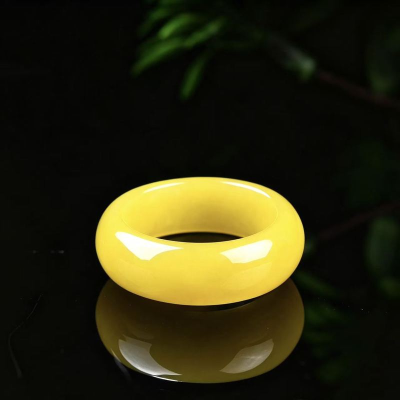 Genuine A-grade jadeite ring w - огляд і ціна Jewelry & Watches Company