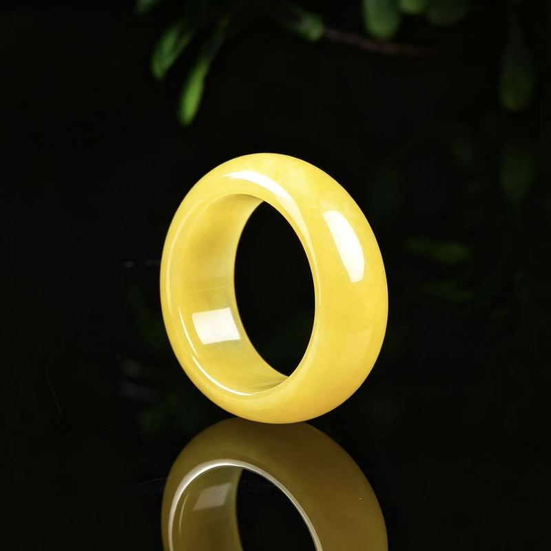 Genuine A-grade jadeite ring w - огляд і ціна Jewelry & Watches Company