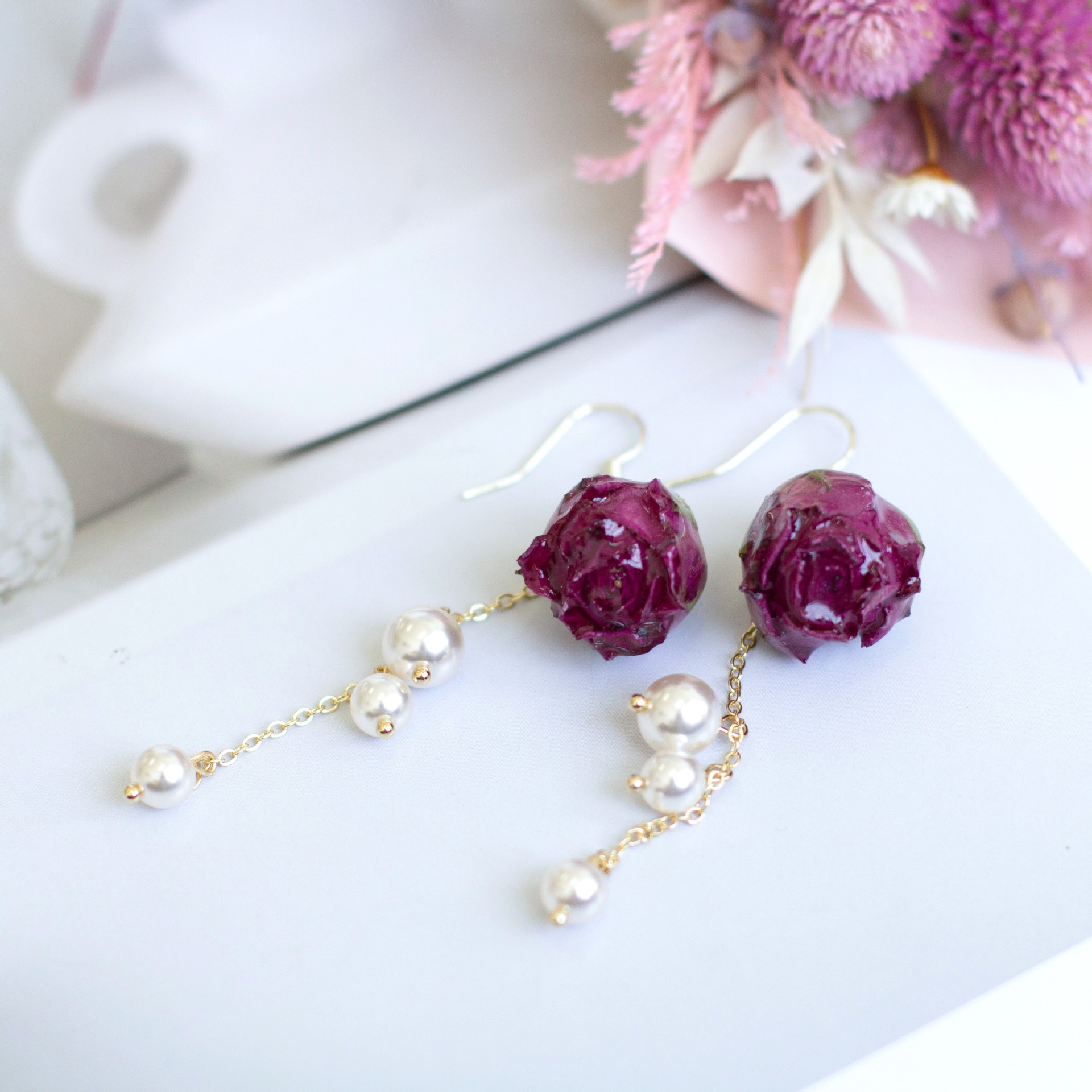 Elegant Immortal Rose Pearl Ta - огляд і ціна Pearl Stud Earrings