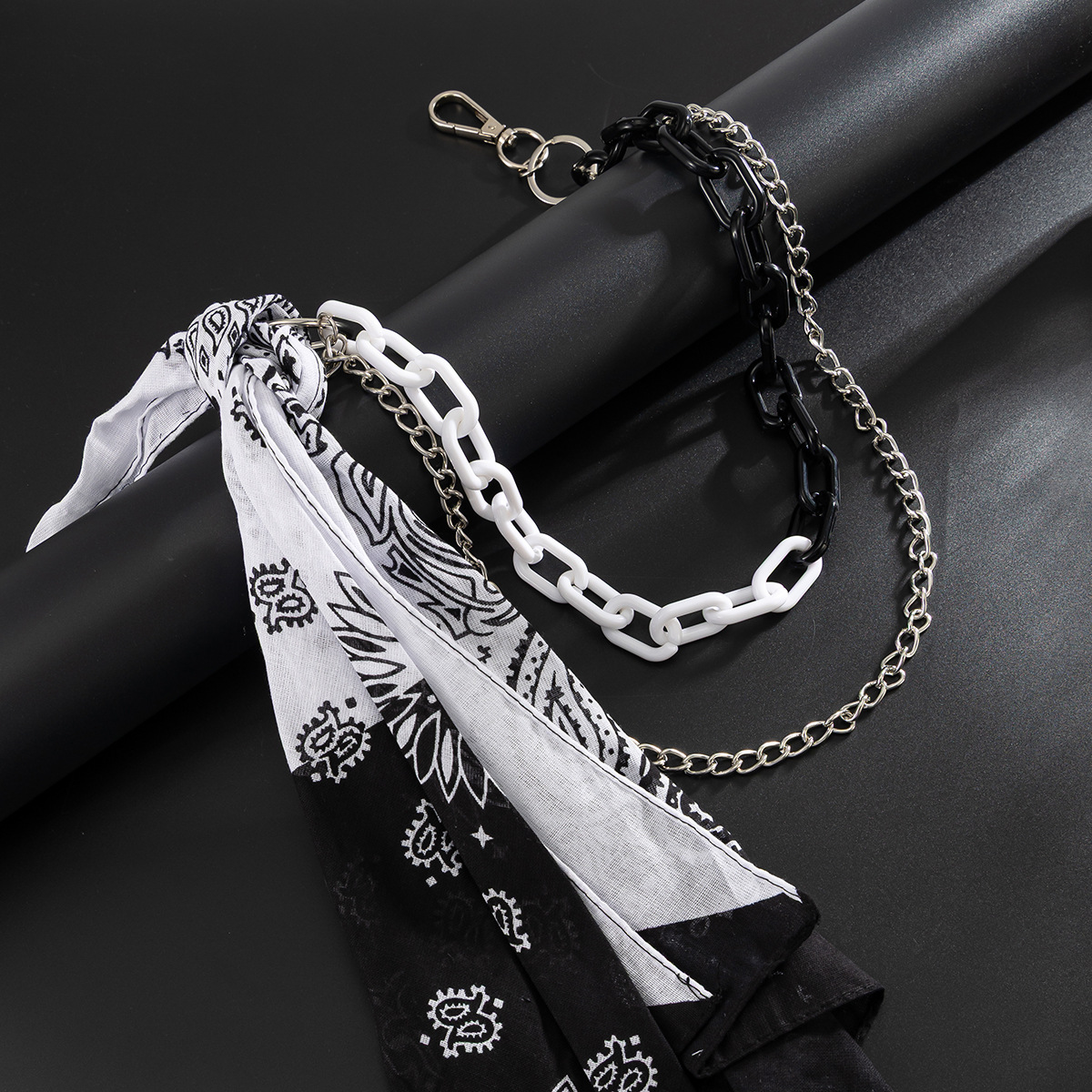 Paisley Bandana Layered Pants  - огляд і ціна Hip Hop Chain Necklace