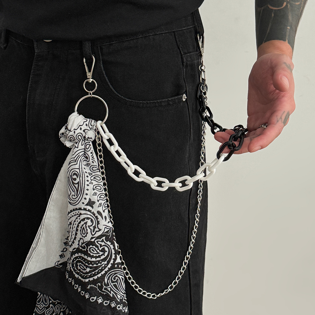 Paisley Bandana Layered Pants  - огляд і ціна Hip Hop Chain Necklace