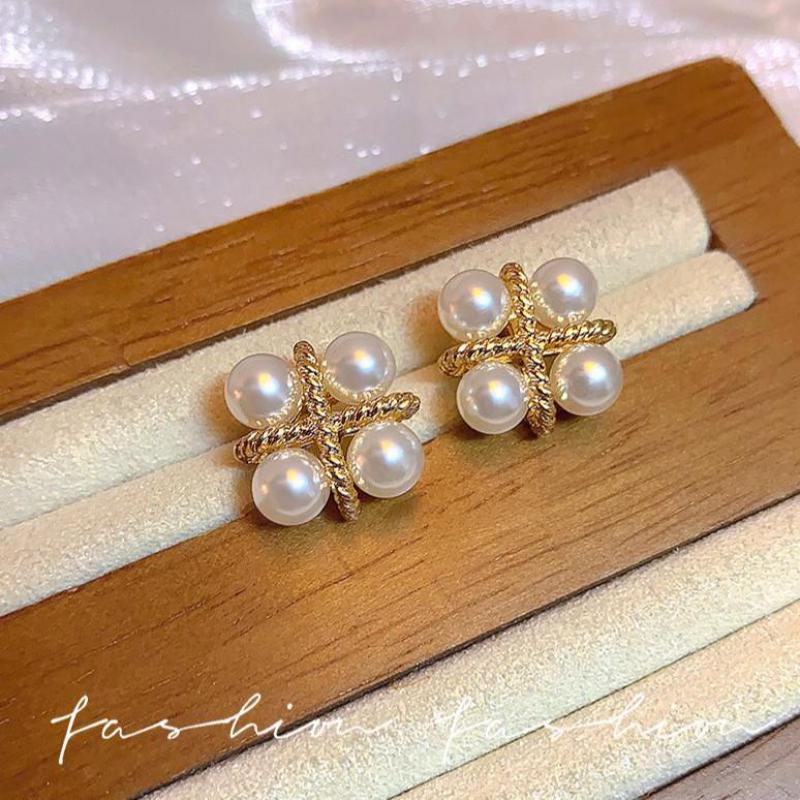 925 Silver Needle Korean Fashi - огляд і ціна Pearl Stud Earrings