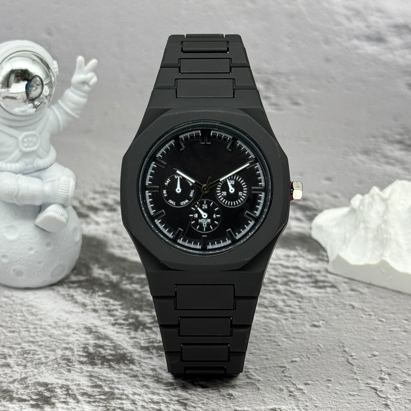 Famous Brand Fake Three-Eyed D - огляд і ціна Jewelry Inspired Watches